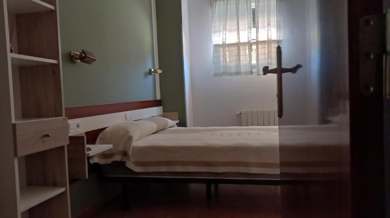 Burgo Alojamiento Numancia Pension מראה חיצוני תמונה